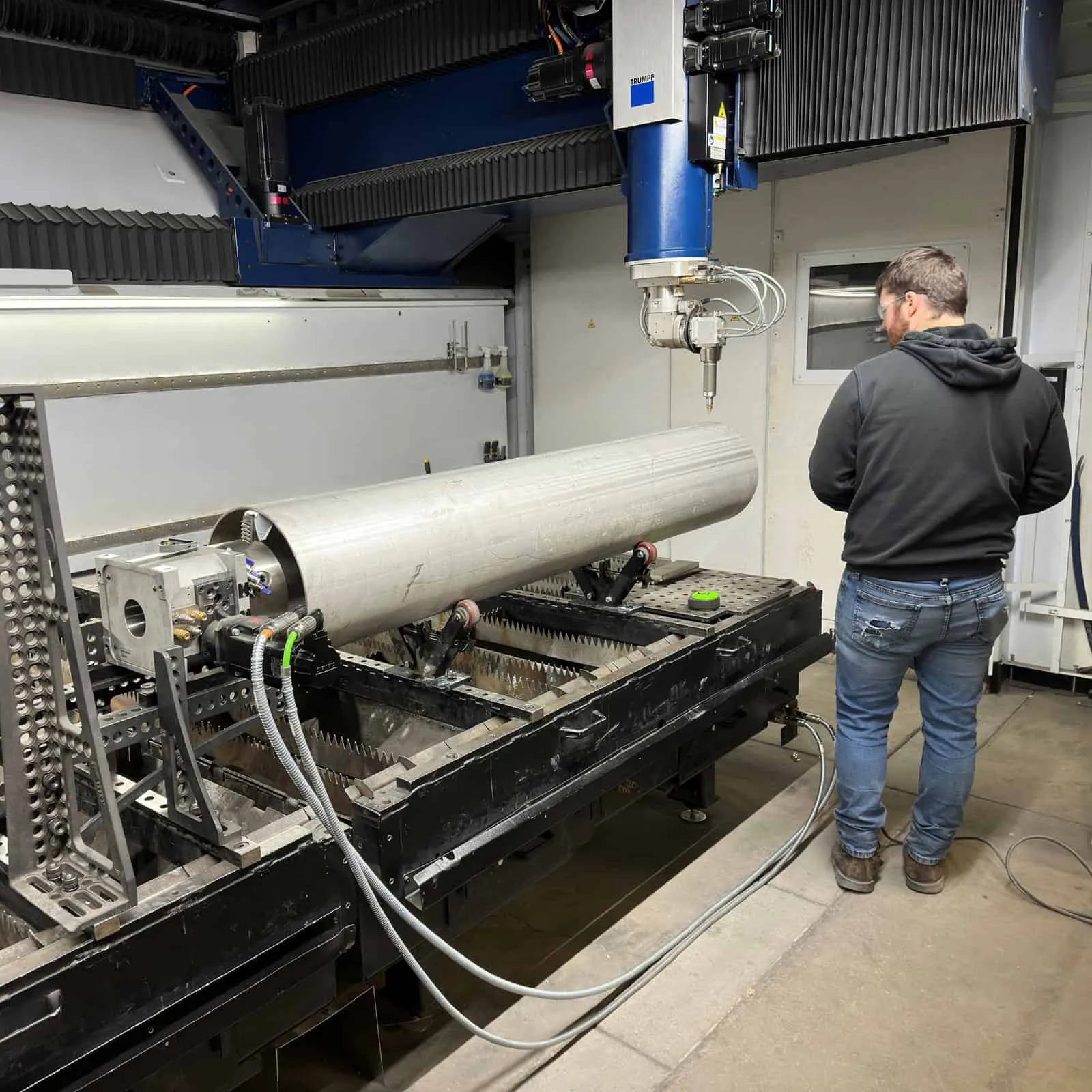 Play video: 3D laser cutting at Northern Manufacturing
